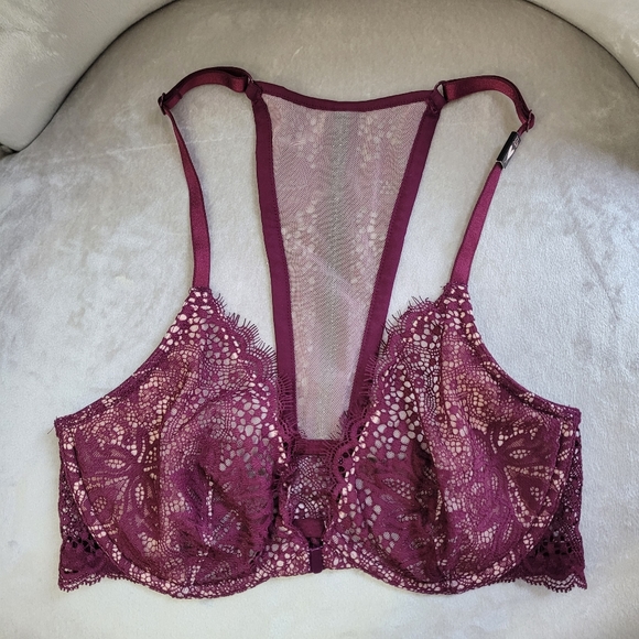 Victoria's Secret Other - 🍒NWOT🍒 VS VERY SEXY UNLINED PLUNGE BRA 32D